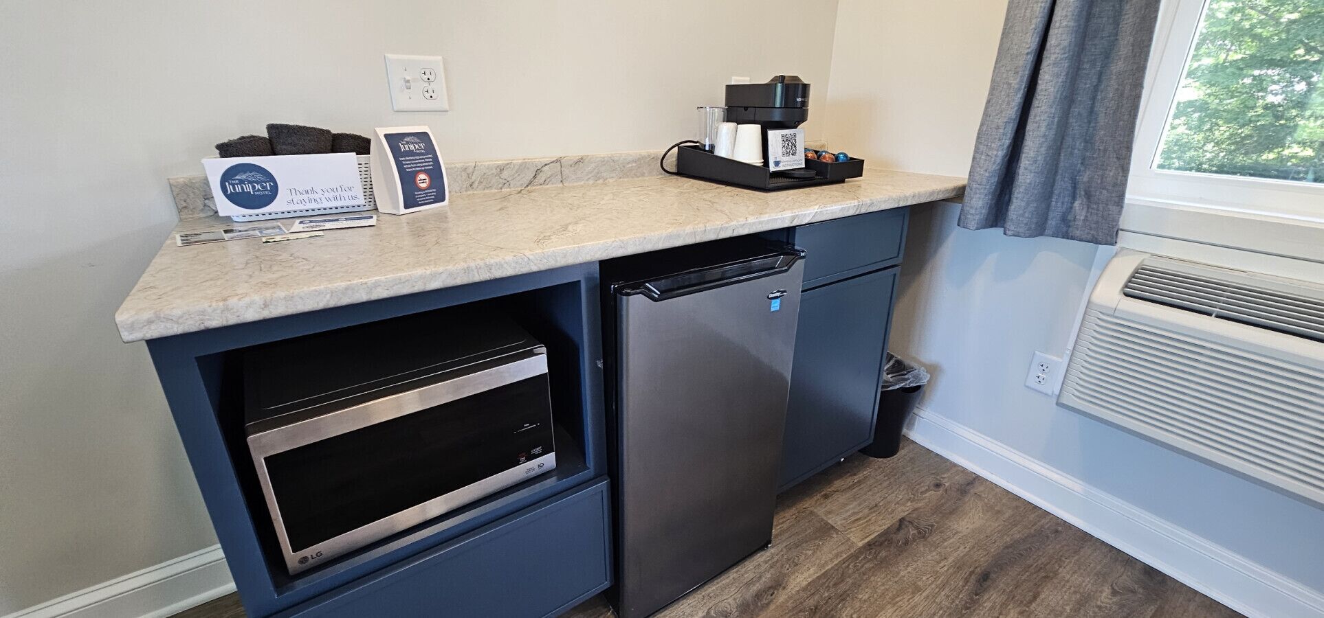 Microwave, coffee/tea maker