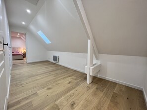 House | 2 bedrooms, iron/ironing board