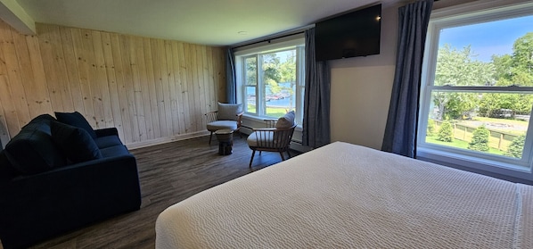 1 bedroom, travel cot, free WiFi, bed sheets