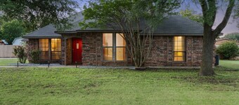 Oasis - Pickleball | Pool | Hot Tub | Game Room!