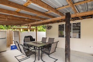 Villa | 4 bedrooms - Private Pool Near the Beach Pet Friendly (Naguabo)