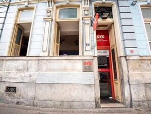 Exterior detail - OYO Girassol Carioca (Rio de Janeiro)