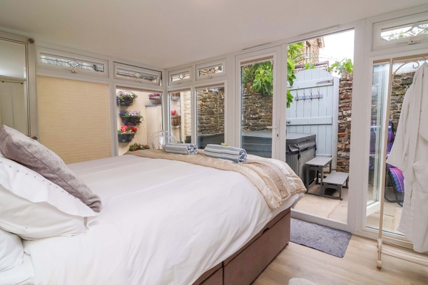 1 bedroom, WiFi (free), individually decorated, individually furnished