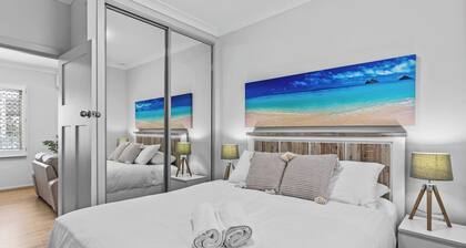 Ondina Cottage Serene Waterfront Haven with Jetty