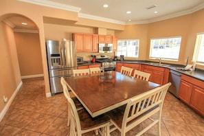 Toaster - Lakeview Court Castle (Big Bear Lake)
