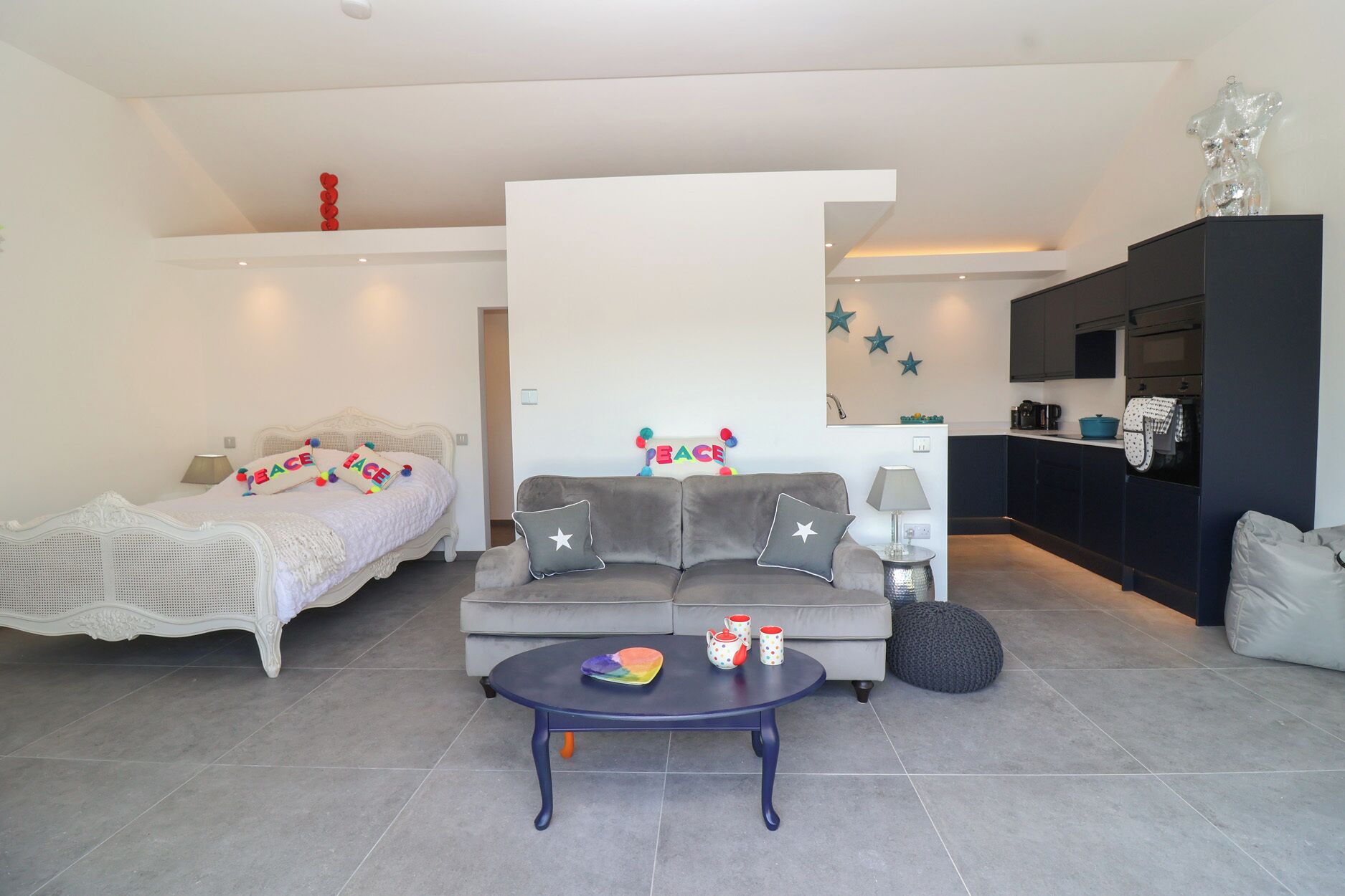1 bedroom, individually decorated, individually furnished, free WiFi