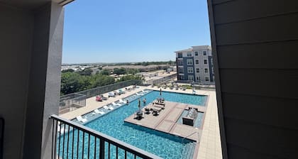 NEW 1BD with WiFi w/Pool & King