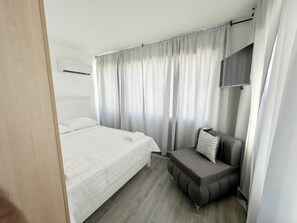 1 bedroom, iron/ironing board, WiFi, bed sheets