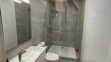 Apartemen | Kamar mandi