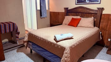 Blackout drapes, free WiFi