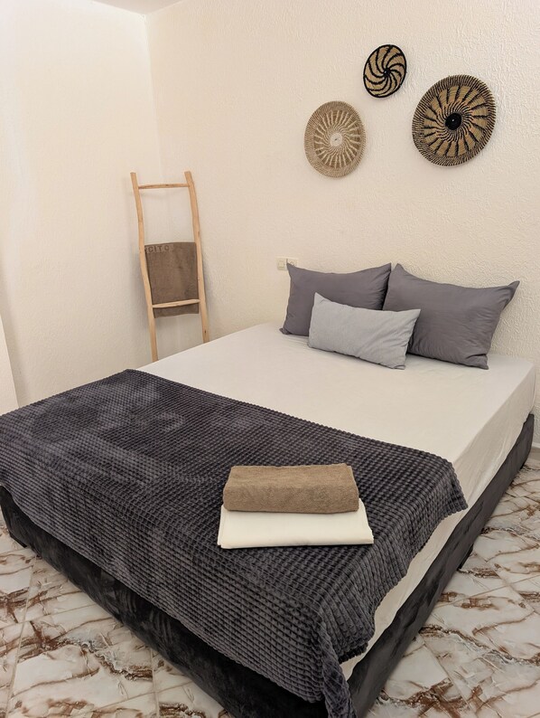 7 chambres, Wi-Fi, literie fournie