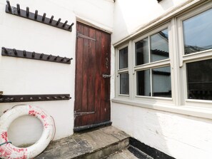 Exterior detail - Shelstone (Whitby)