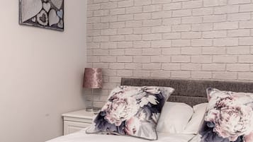 2 habitaciones, decoración personalizada y muebles diferentes