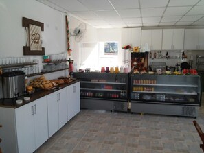 تناول الطعام