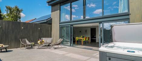 코티지 | 야외 식당