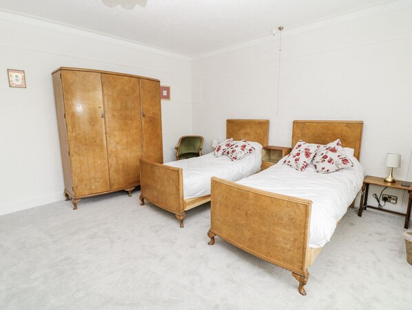 4 slaapkamers, individueel gedecoreerd, individueel gemeubileerd