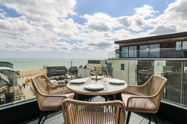 Cottage | Outdoor dining