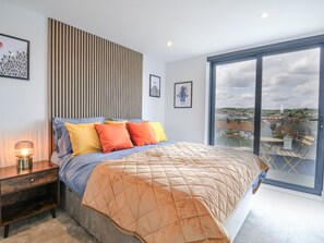 Cottage | 2 bedrooms, individually decorated, individually furnished, free WiFi