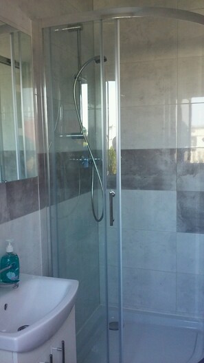House | Bathroom