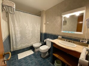 Bathroom - Hotel Playa (San Clemente)