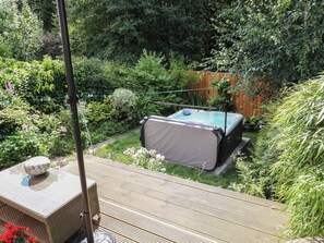 مغطس سبا خارجي