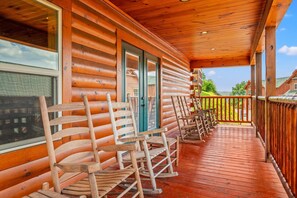 Terrace/patio - 84° Heated Indoor Pool, Hot Tub, Game Room, Views (Sevierville)