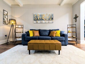 Smart-TV og stereoanlegg