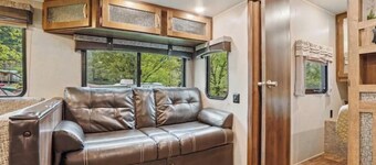 The Puma - XL Camper by Mt Rushmore/Custer SP