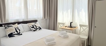 호텔 마리나 베날마데나