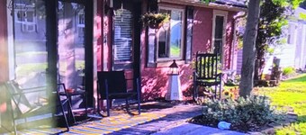 2 bedroom, 1 side of a duplex cottage, in Catawba, beach 500 ft away.