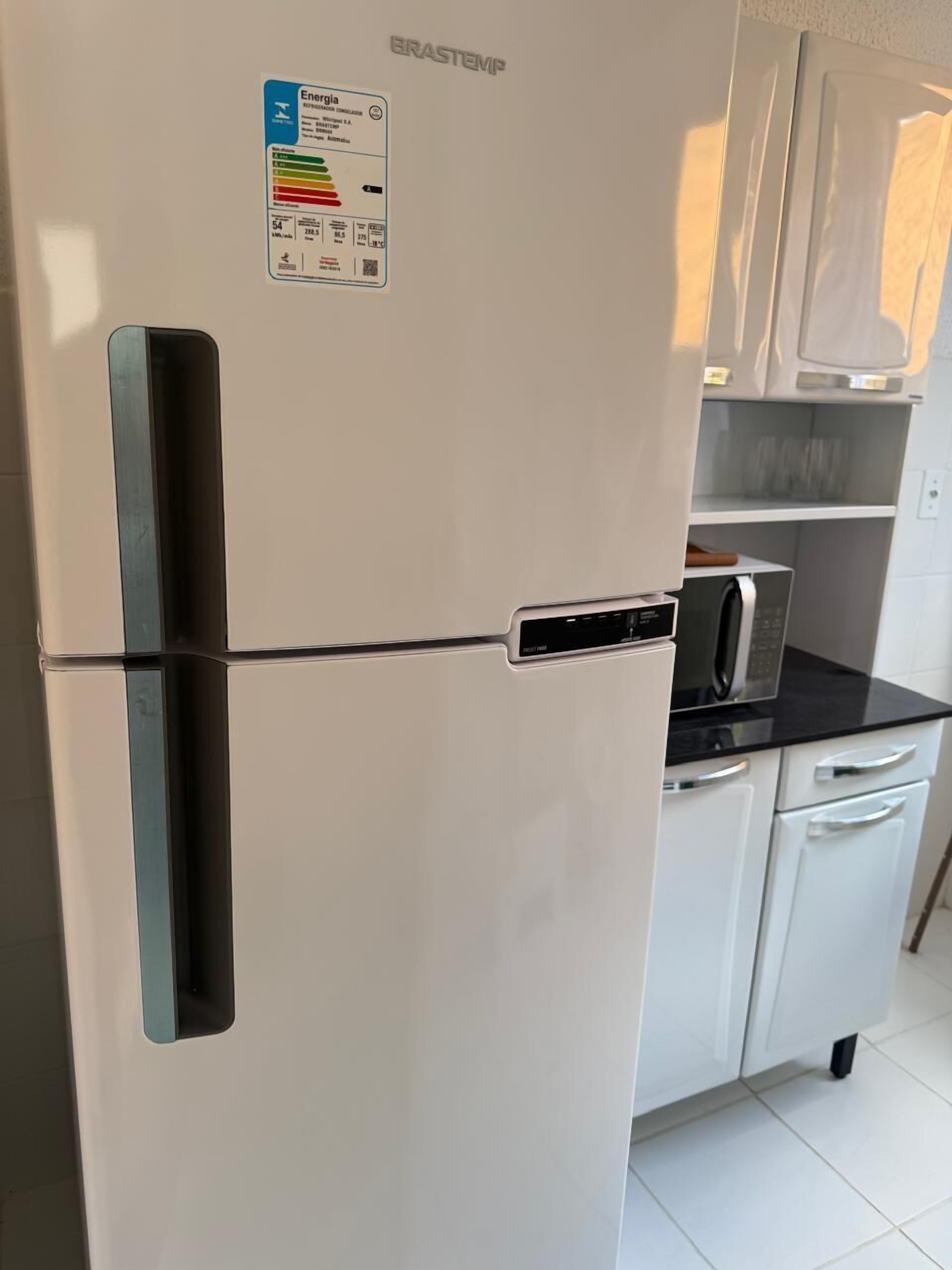 Apartamento, vista para a cidade | Cozinha privada | Micro-ondas, fogão