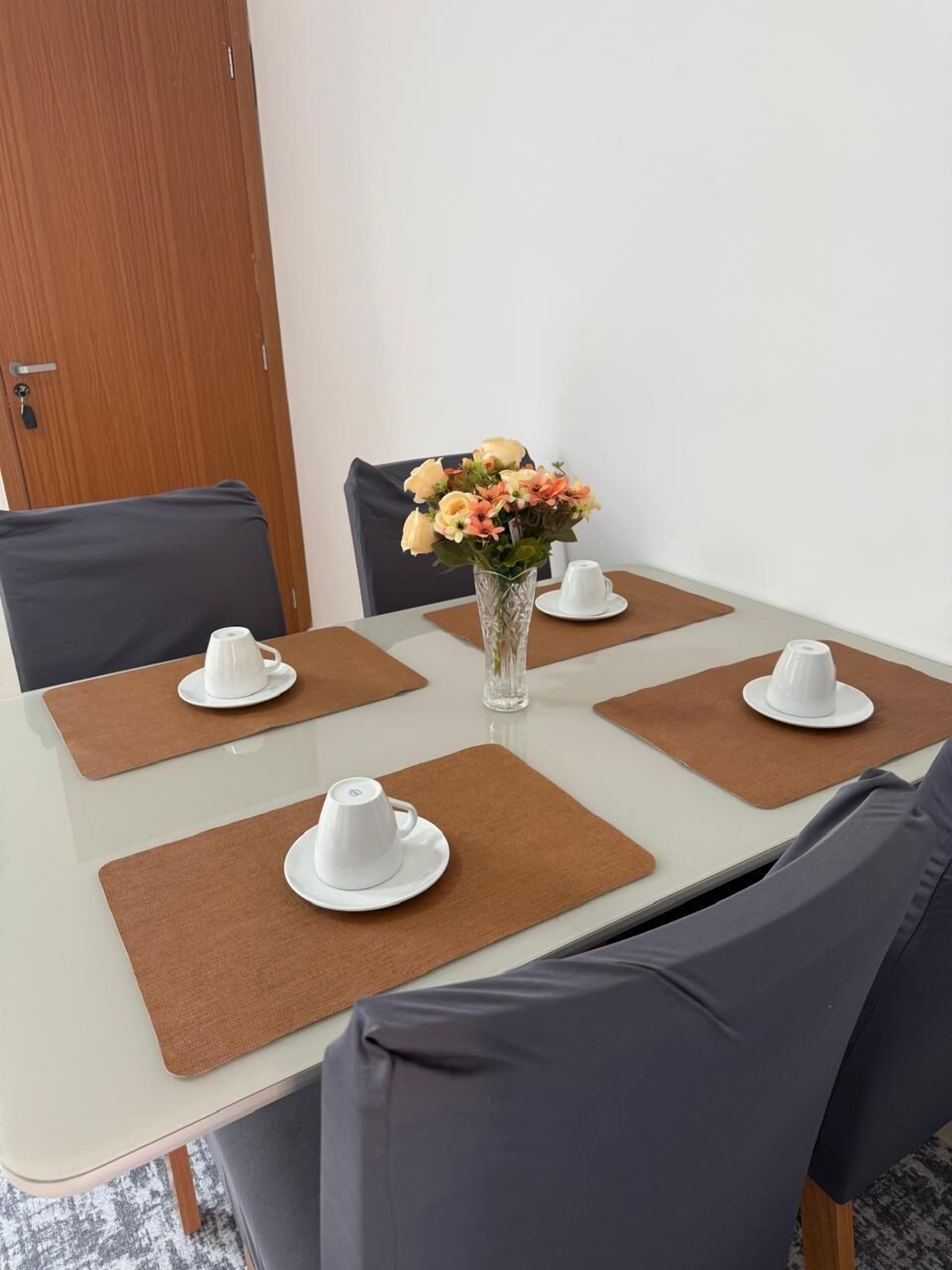 Apartment, City View | Dining room