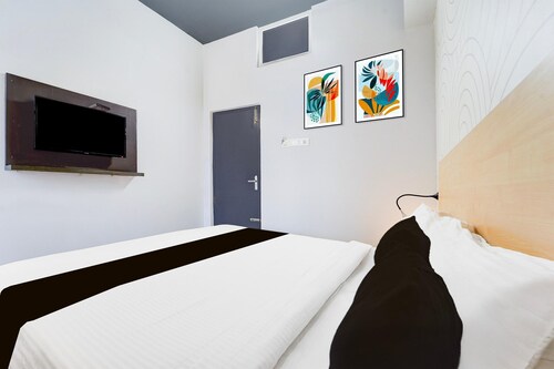 Collection O Aiswariyam