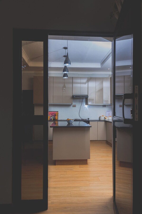 Mikrowelle, Ofen, Herdplatte