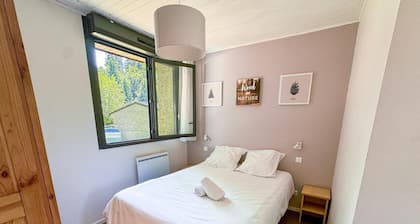 Cottage in Champs-sur-tarentaine Near Artense