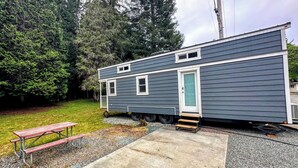 Unclassified image, 5 of 13, button - Have a blast in the Redwoods, then relax in tiny home comfort! (Hiouchi)