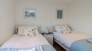 2 bedrooms, individually decorated, individually furnished, free WiFi