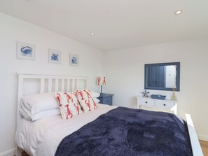 2 habitaciones, decoración personalizada y muebles diferentes