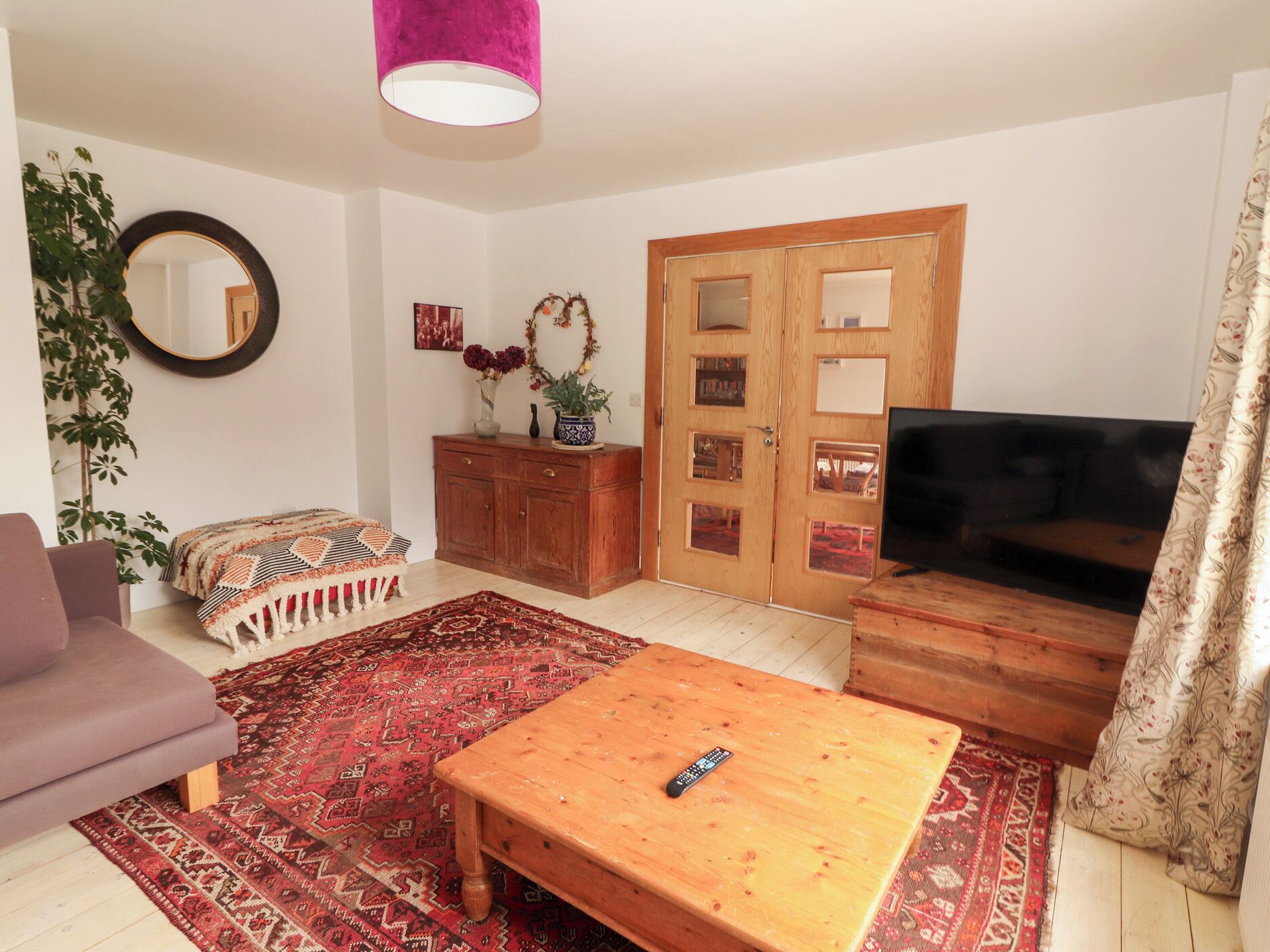 المنشأة من الداخل