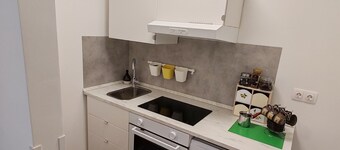 Studio Apartment Enter - Studio Apartment With Terrace