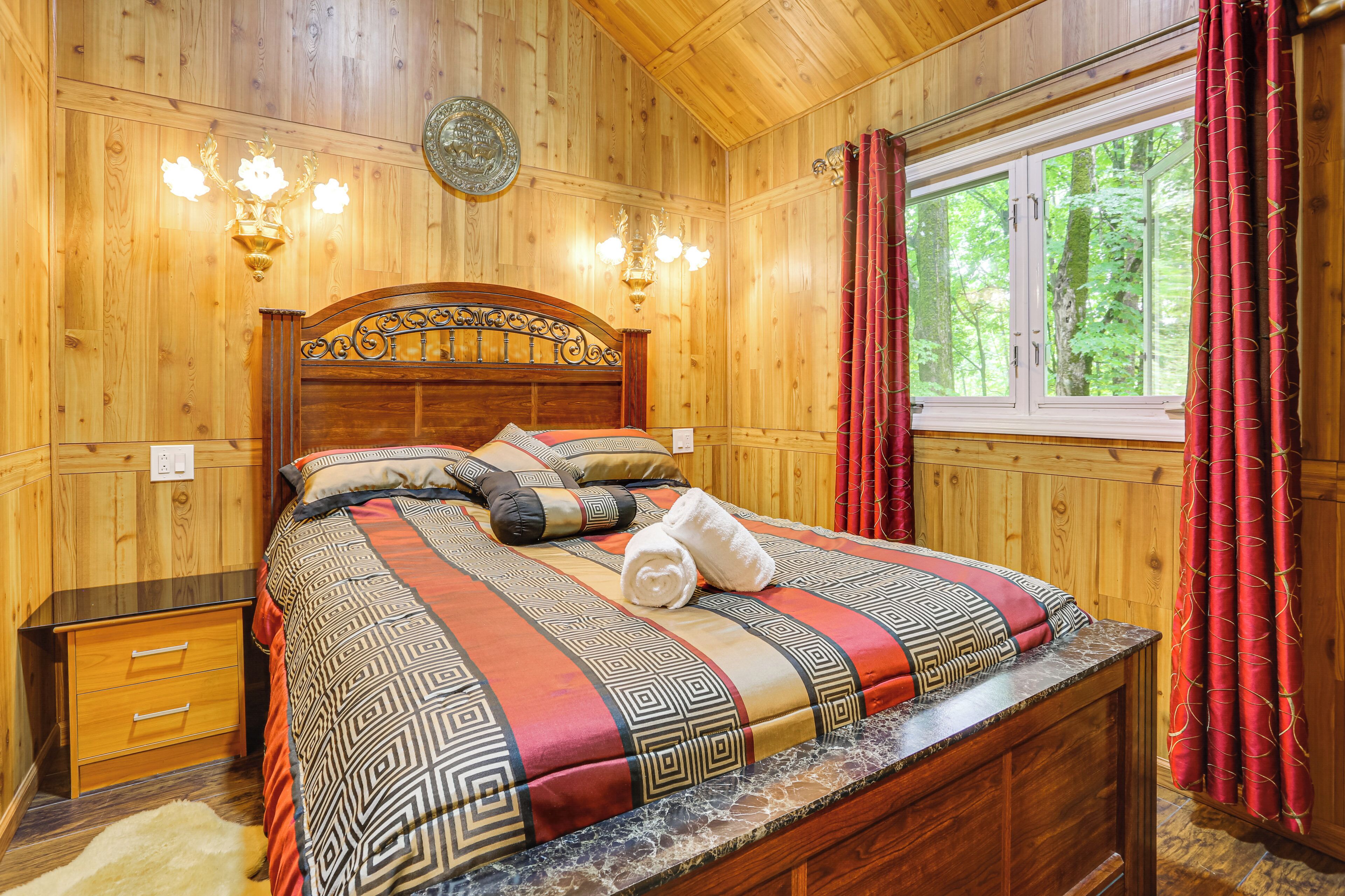 3 bedrooms, travel cot, Internet, bed sheets