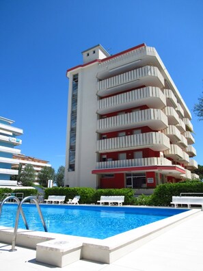 Pool - Apartment With Garden and Pool (Caorle)