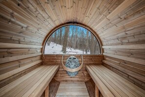 Sauna - Luxury Mirror Cabin • Hot Tub • Sauna • Mtn. Views (Mercersburg)