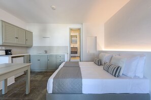 Luxury Studio, Sea View | In-room safe, free WiFi - Phaedrus Living Paros Cycladic 2 (Paros)