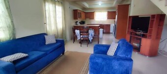 A Relaxing 3-bedroom Townhouse