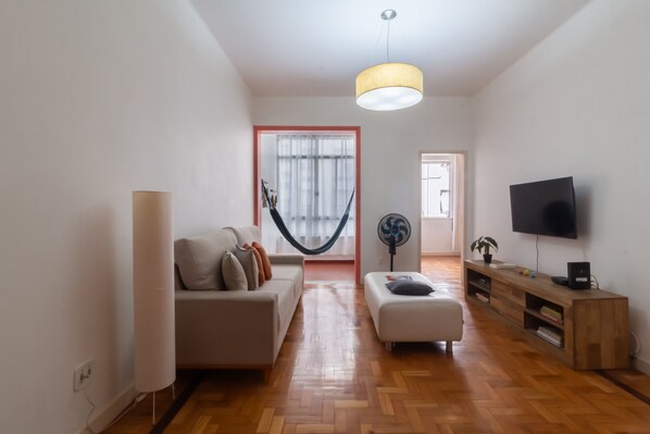 Apartment, Smoking - 7 Minutes From Copacabana Beach Br402 (Rio de Janeiro)