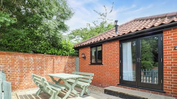 كوخ | تناول الطعام بالخارج