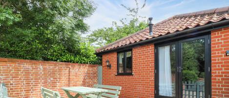 Mökki | Ulkoruokailutilat