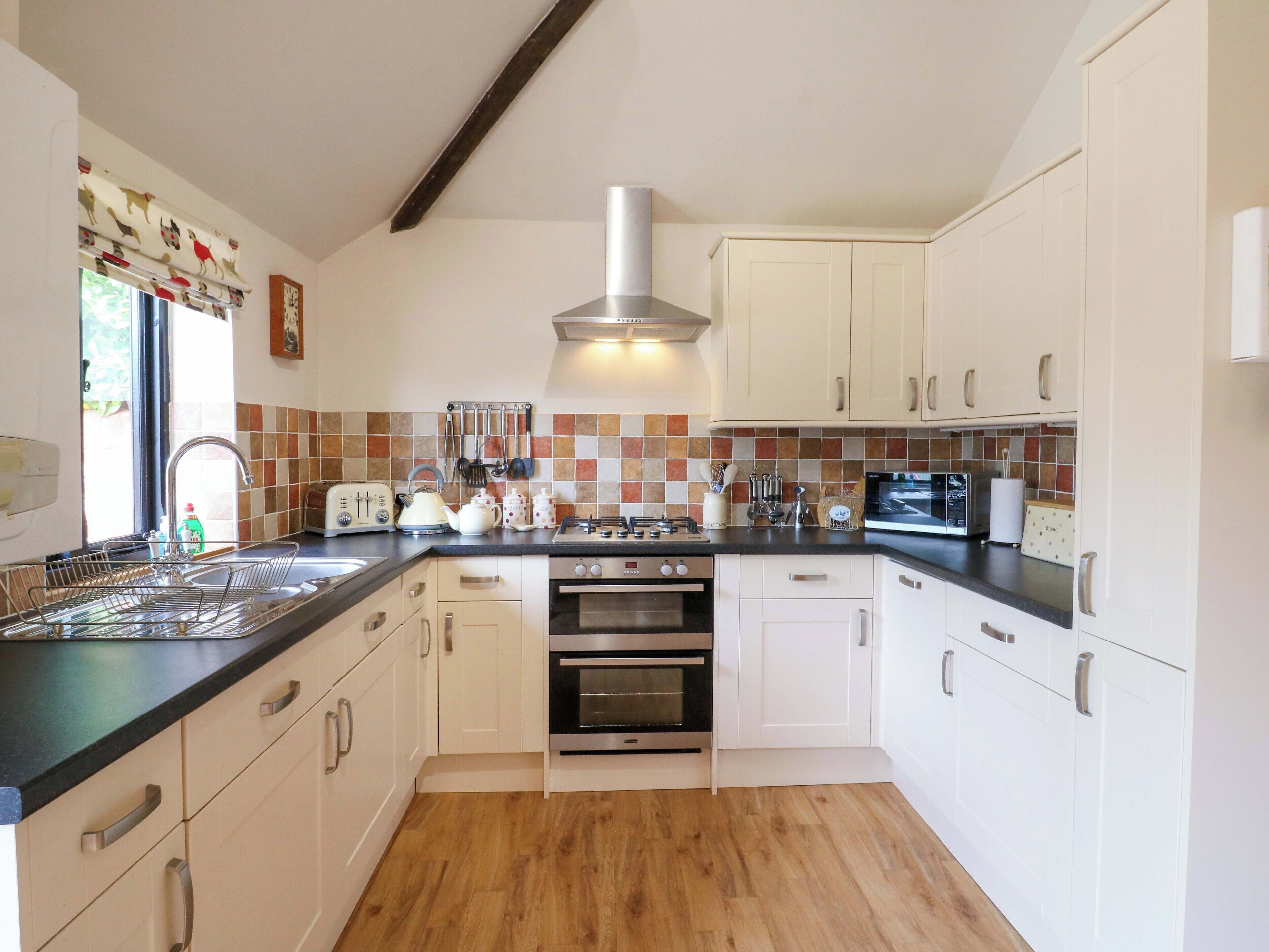 村舍 | 私人厨房 | 洗碗机、厨具/餐具