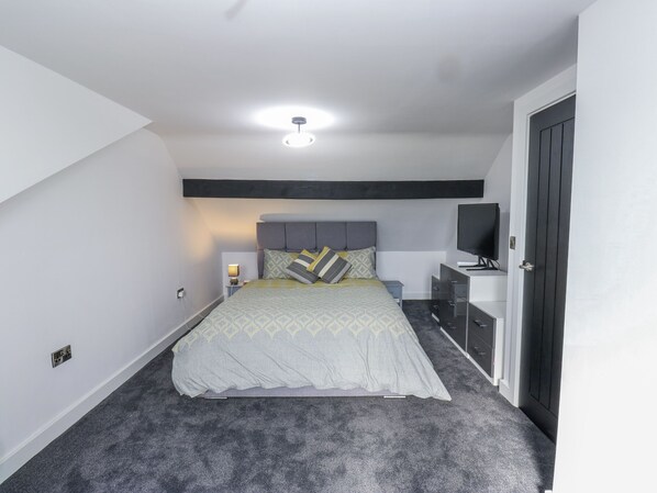 3 habitaciones, decoración personalizada y muebles diferentes